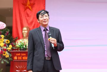 THẦY TRẦN QUỐC ANH – HIỆU TRƯỞNG TRƯỜNG LIÊN CẤP LÔMÔNÔXỐP TÂY HÀ NỘI