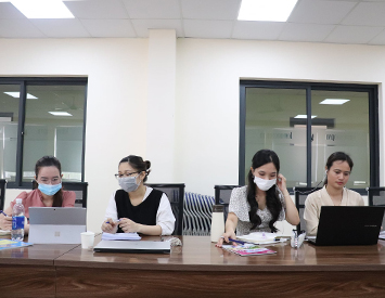 CÁN BỘ GIÁO VIÊN THAM GIA TẬP HUẤN TRỰC TUYẾN SGK NĂM HỌC 2021-2022