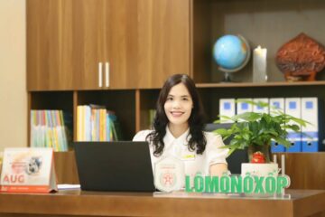 CÔ PHẠM THỊ THIẾP – HIỆU TRƯỞNG TRƯỜNG TIỂU HỌC LÔMÔNÔXỐP