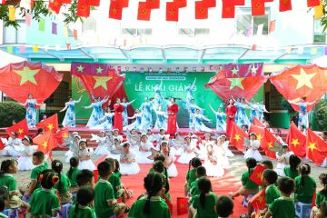 HỆ THỐNG LIÊN CẤP LÔMÔNÔXỐP KHAI GIẢNG NĂM HỌC 2025–2026: VỮNG VÀNG TRUYỀN THỐNG, SẴN SÀNG TƯƠNG LAI