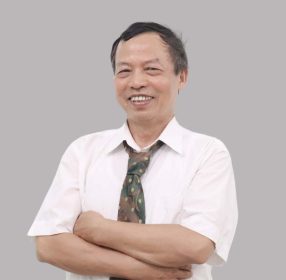 THẦY NGUYỄN VĂN CHÍNH – CỐ VẤN HĐQT TRƯỜNG THPT LÔMÔNÔXỐP TÂY HÀ NỘI